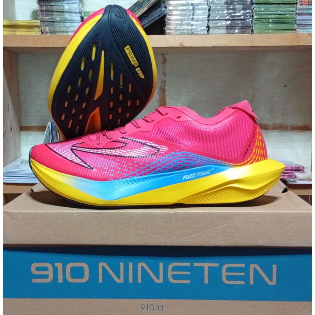 910 Nineten Haze Strike Pro size 41