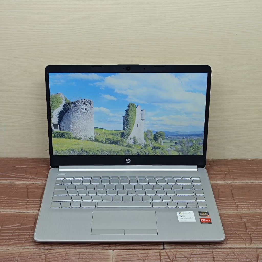 Laptop HP 14s-dk1524AU AMD RYZEN 3-3250U RAM 8GB SSD 512GB BACKLIT