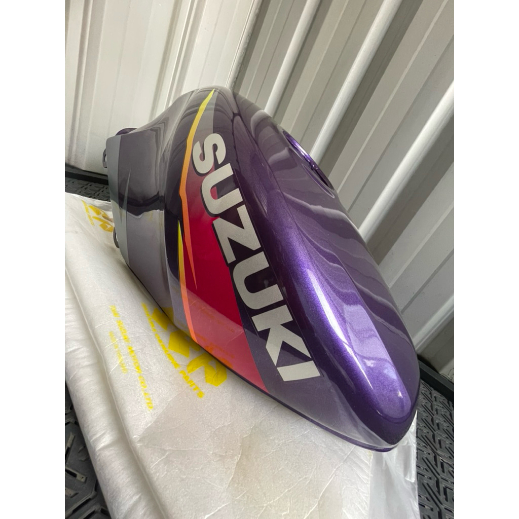 Tangki Suzuki RGV 150 Megatone Original