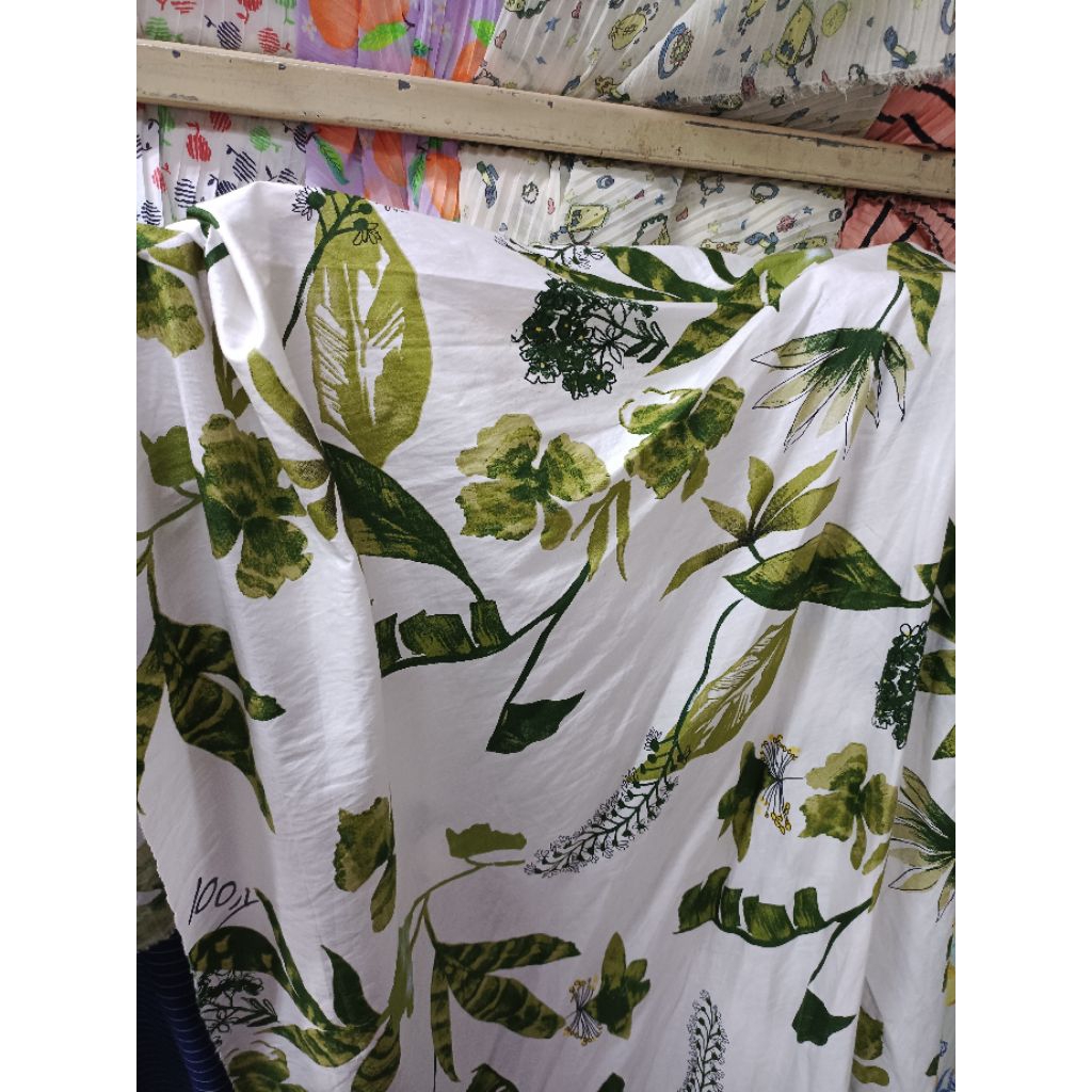 Kain Katun Garment Premium - Kain Katun Motif Daun Pisang - Katun Adem Yerap Keringat - zkb