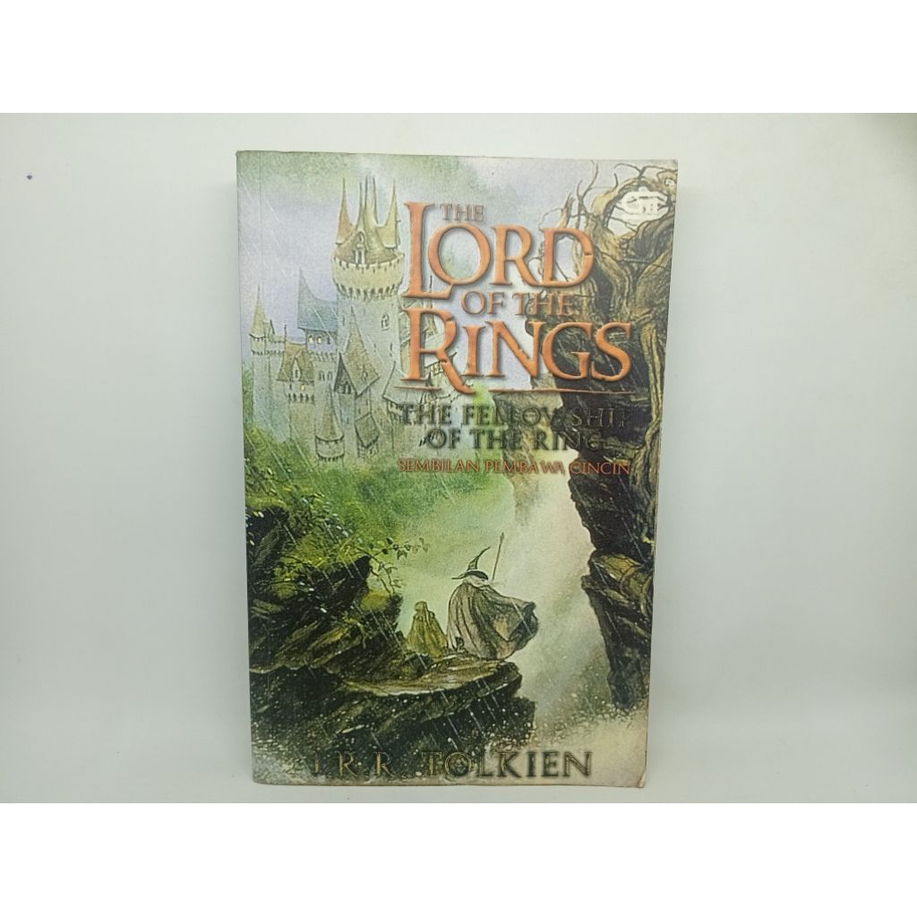 Novel Original The Lord of The Ring - The Fellowship of The Rings (Sembilan Pembawa Cincin) (Gramedi