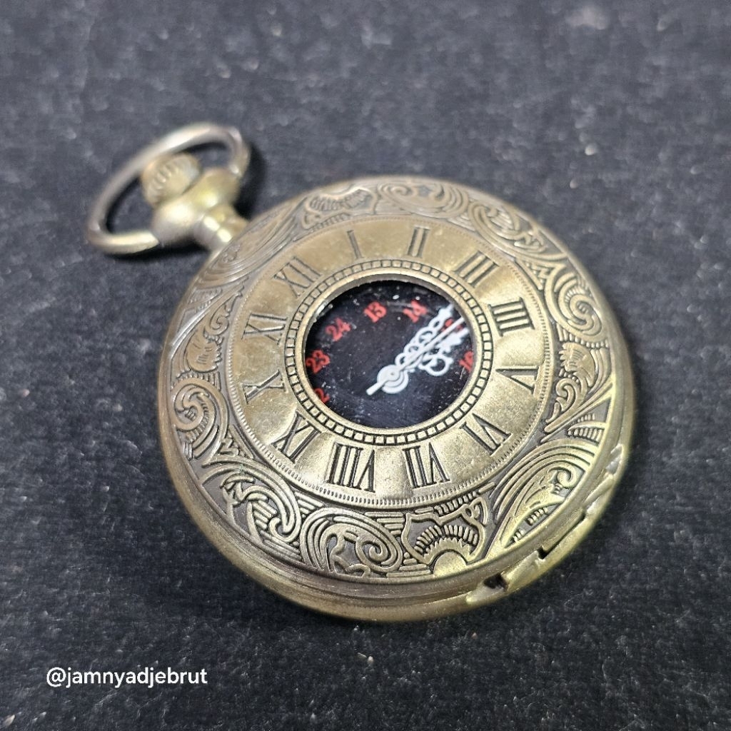 Jam Pocket Nobrand Roman Military Dial Rusty Gold Vintage Bekas