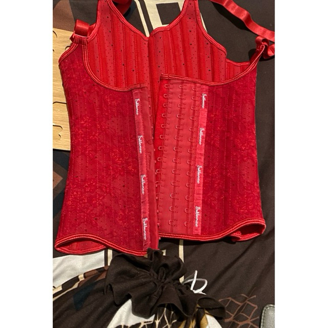 bondlou korset merah lace