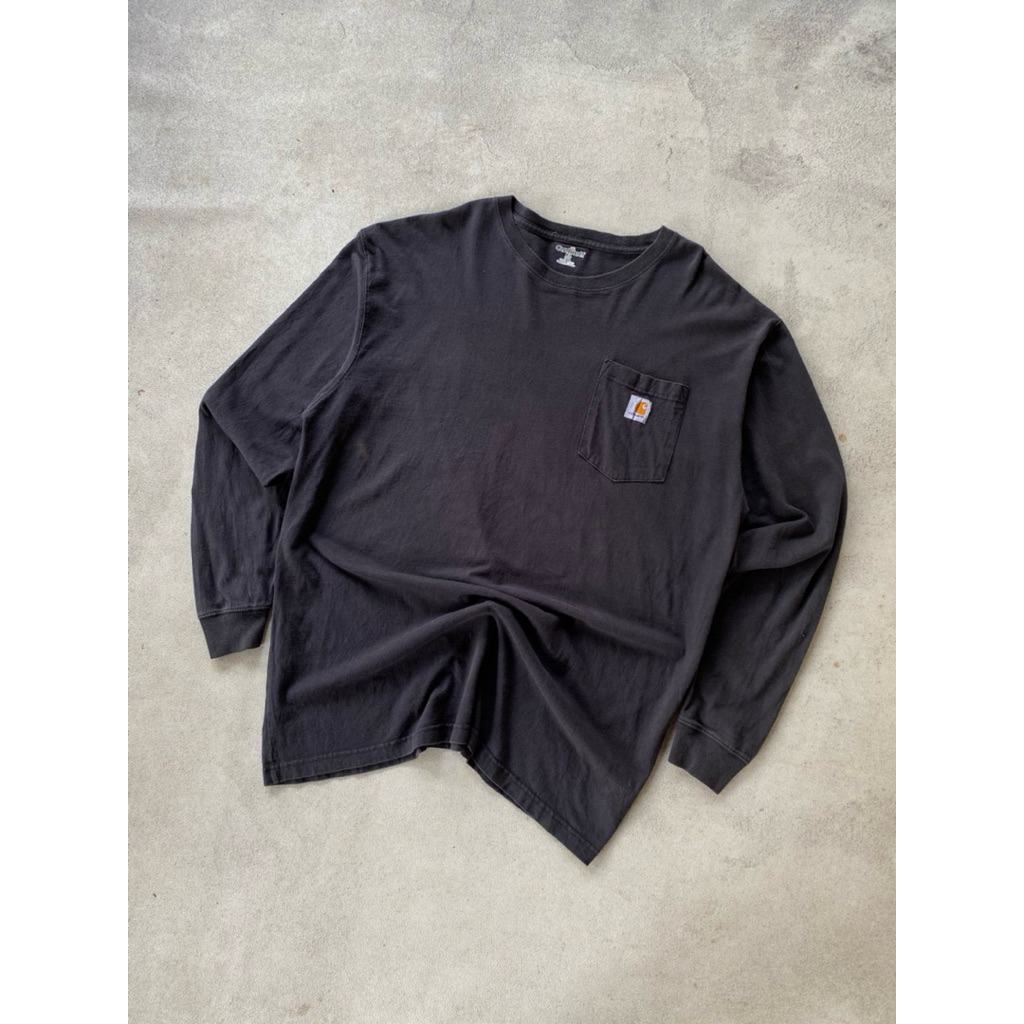 longslevee carhatt pocket