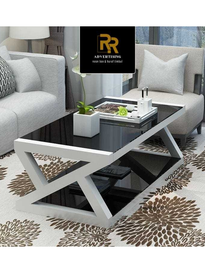 Meja Tamu Minimalis Modern Kaki Besi – Meja Ruang Tamu Elegan Top Kaca Tempered & Rak Bawah Multifun