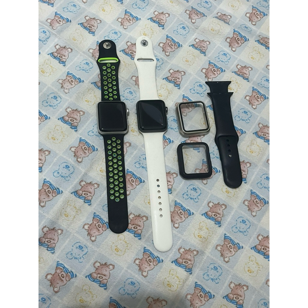 Preloved Apple Watch Series 3 - 42mm