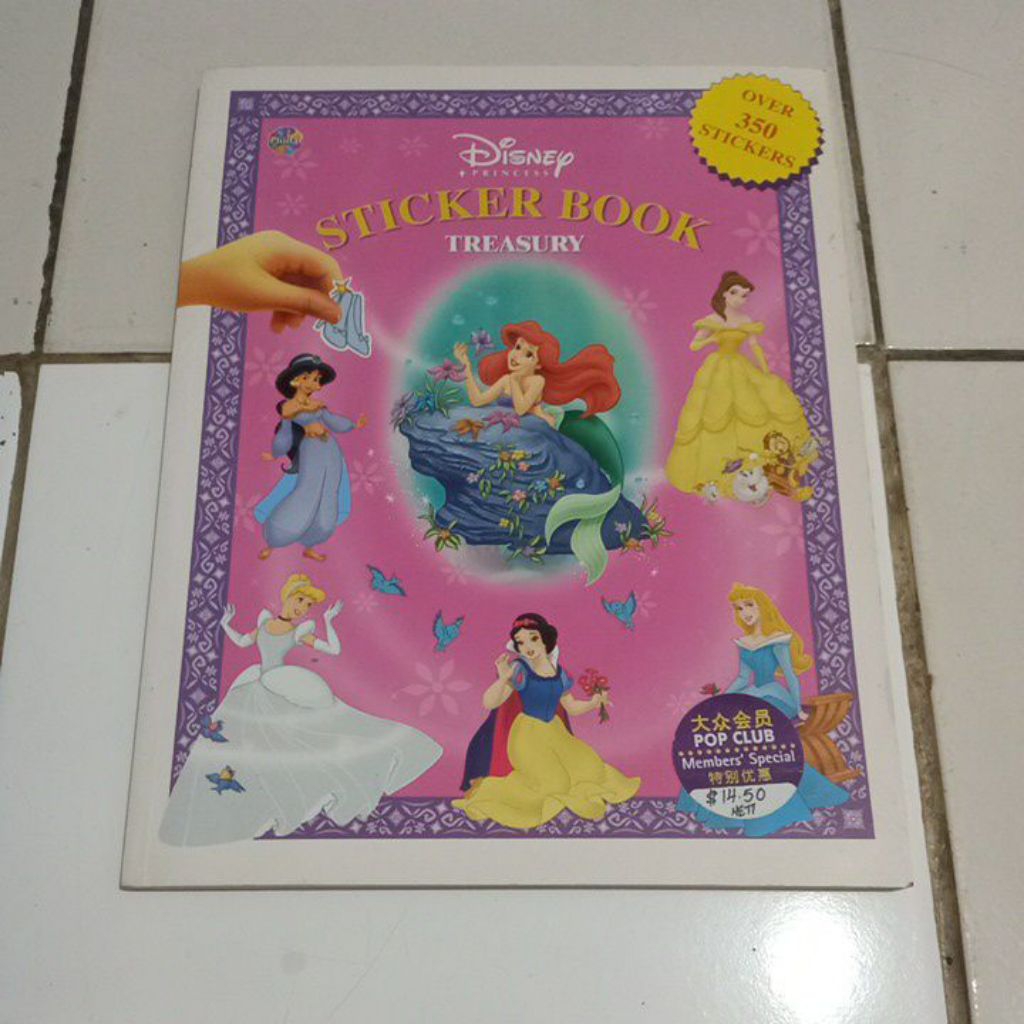 Buku sticker book treasury princes