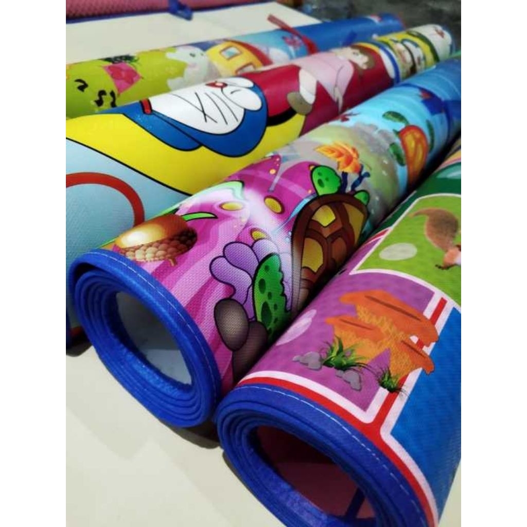 Karpet tikar plastik lantai