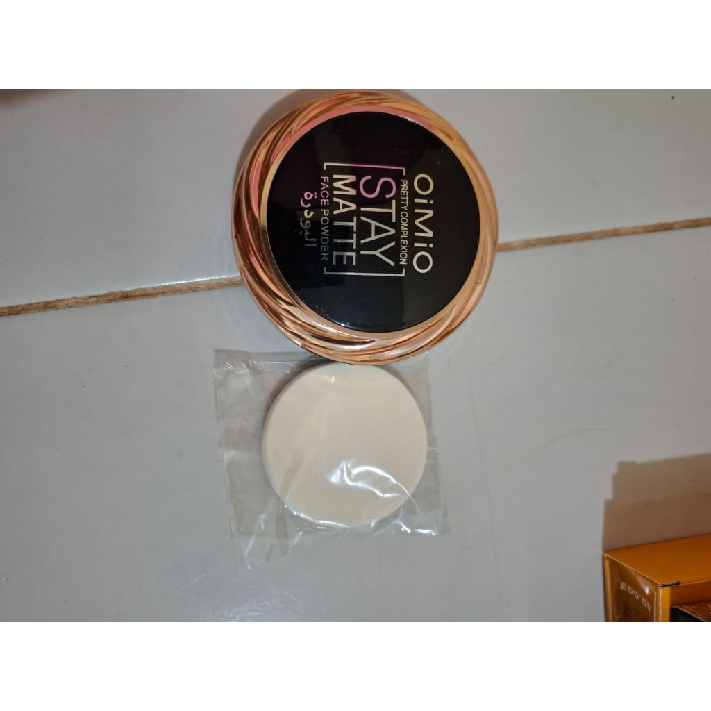 bedak oimio 2 shade dalam 1 tempat free sponge