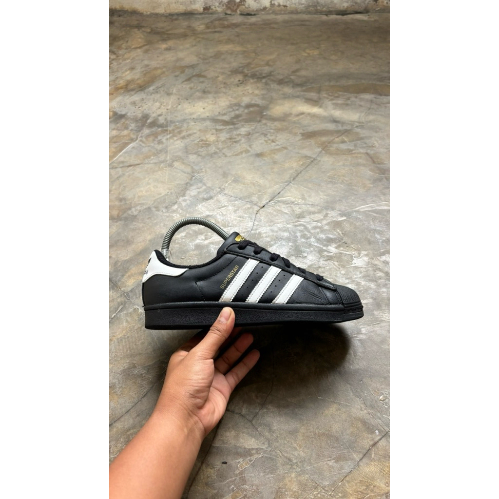 Adidas superstar Black