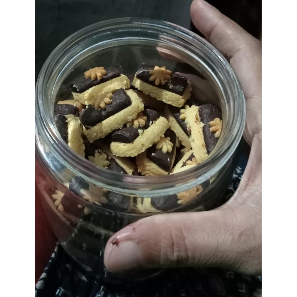 kue kering coklat stik