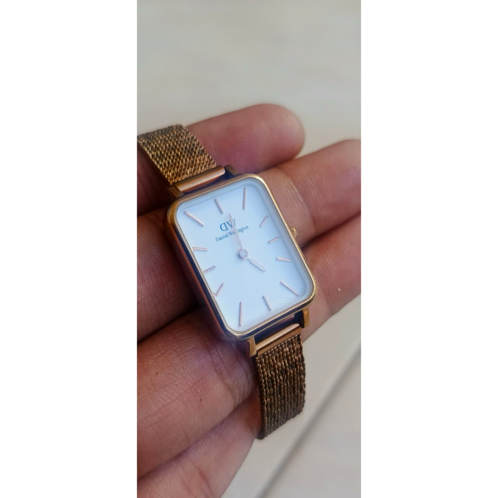 jam tangan wanita DW