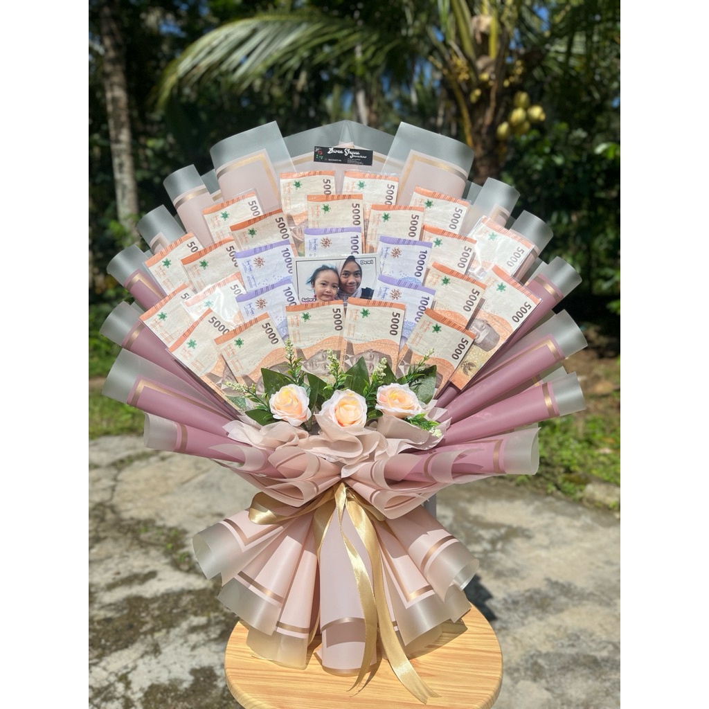 buket uang dan foto buket banyuwangi murah