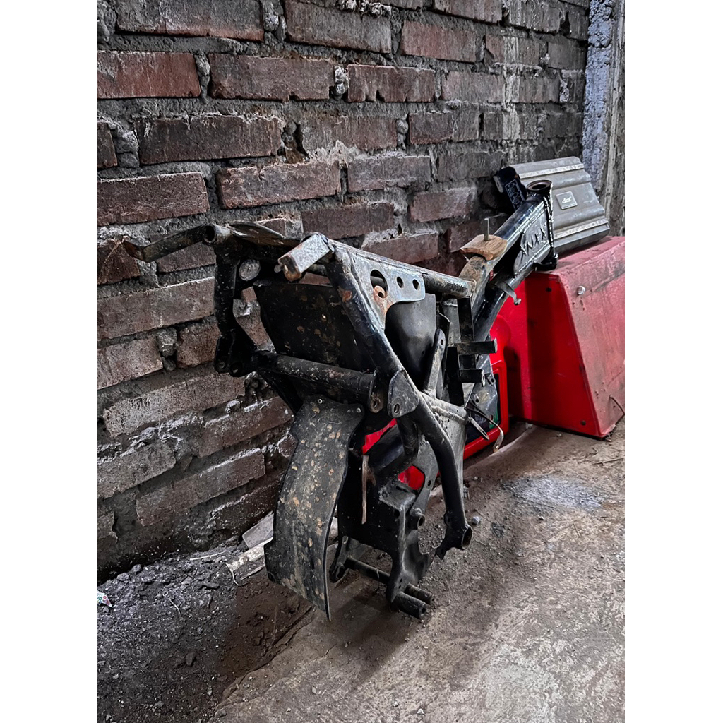 Rangka bebek modif ktm85 copotan (rangka saja)
