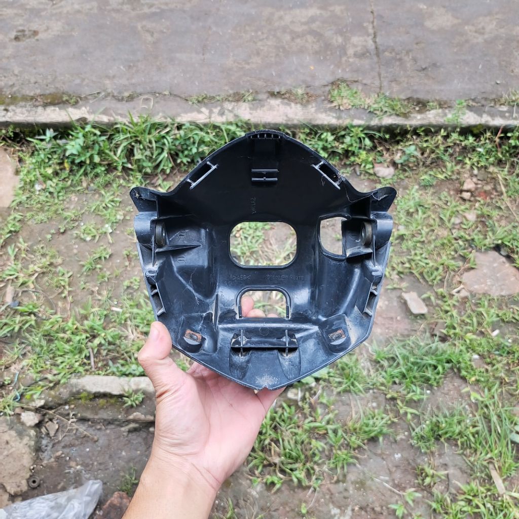 COVER BATOK REFLEKTOR LAMPU BELAKANG YAMAHA VIXION OLD ORIGINAL