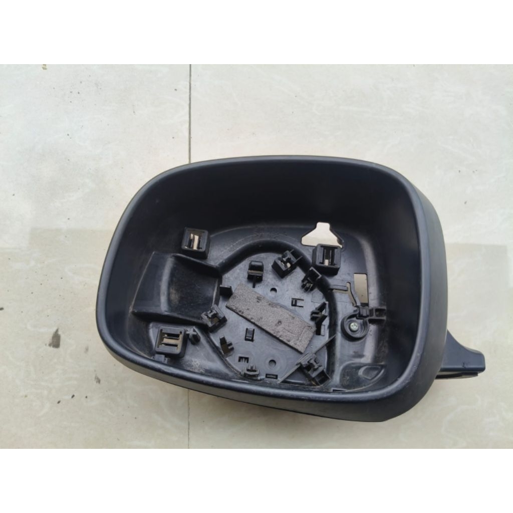 batok spion mobil suzuki swift 2005 - 2008 kiri