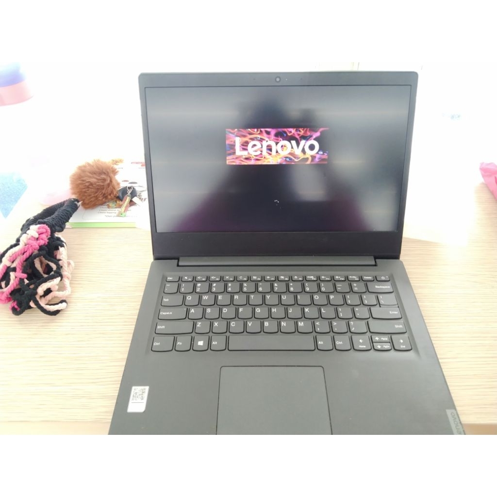 Lenovo V14 ADA - AMD 3020e Second