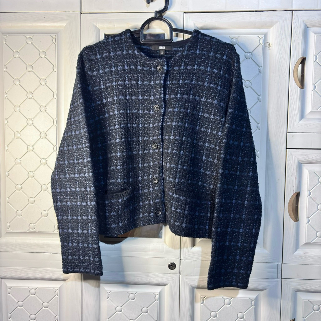 [ Preloved ] UNIQLO - Knitted Short Knitted Jacket Tweed Cardigan in Blue Size XL
