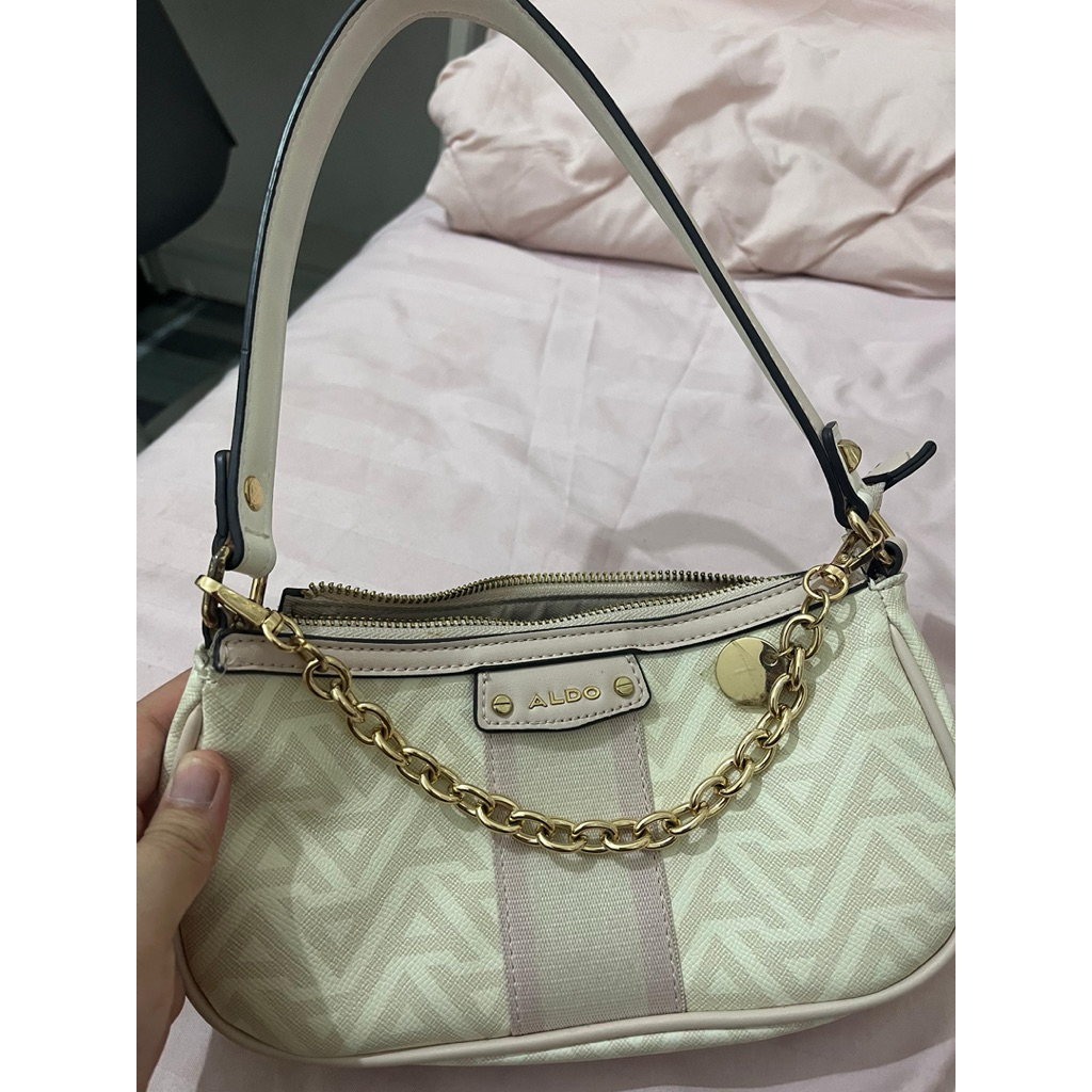 Shoulder Bag Wanita merk Aldo warna Pink putih. Preloved Tas bahu wanita