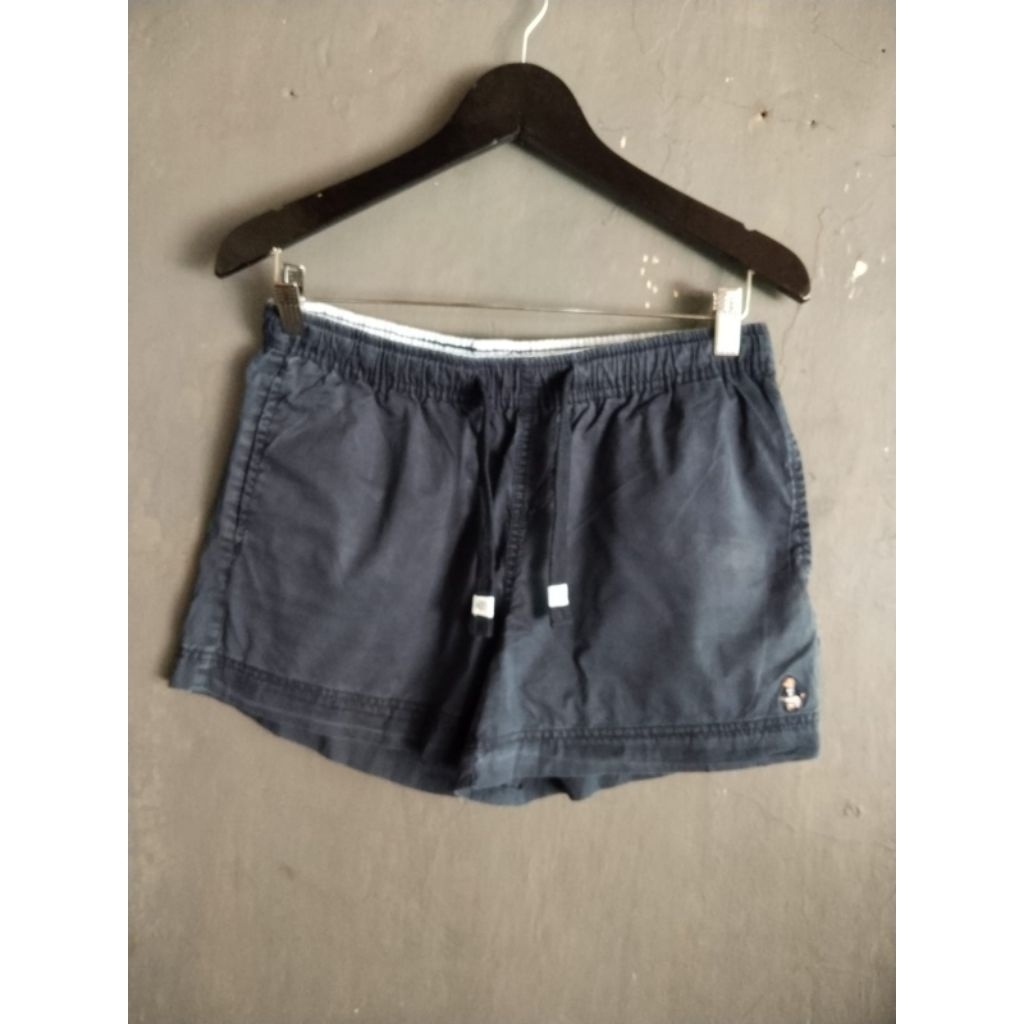 Celana pendek pria teenie weenie size 28/29 abu.