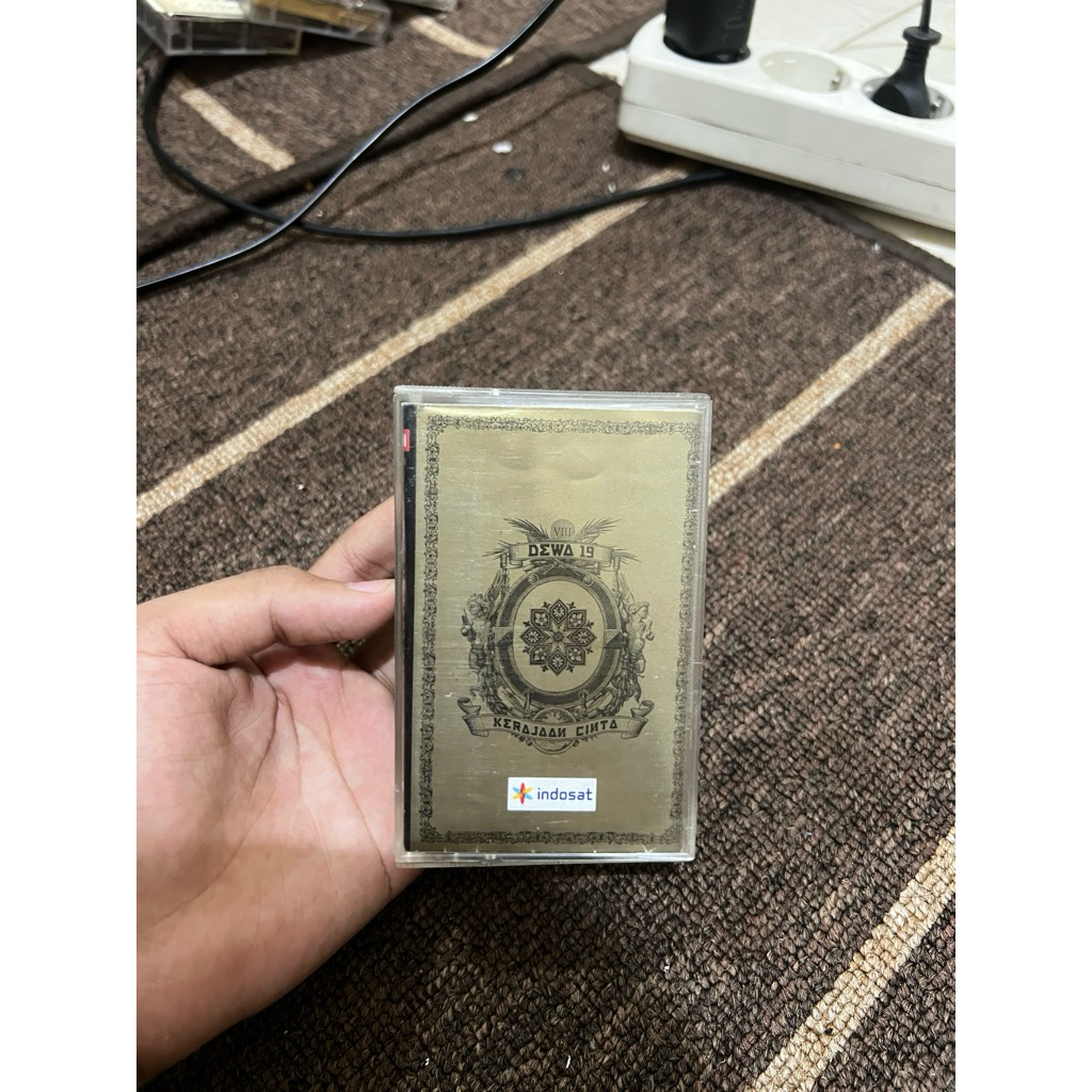 kaset pita kerajaan cinta