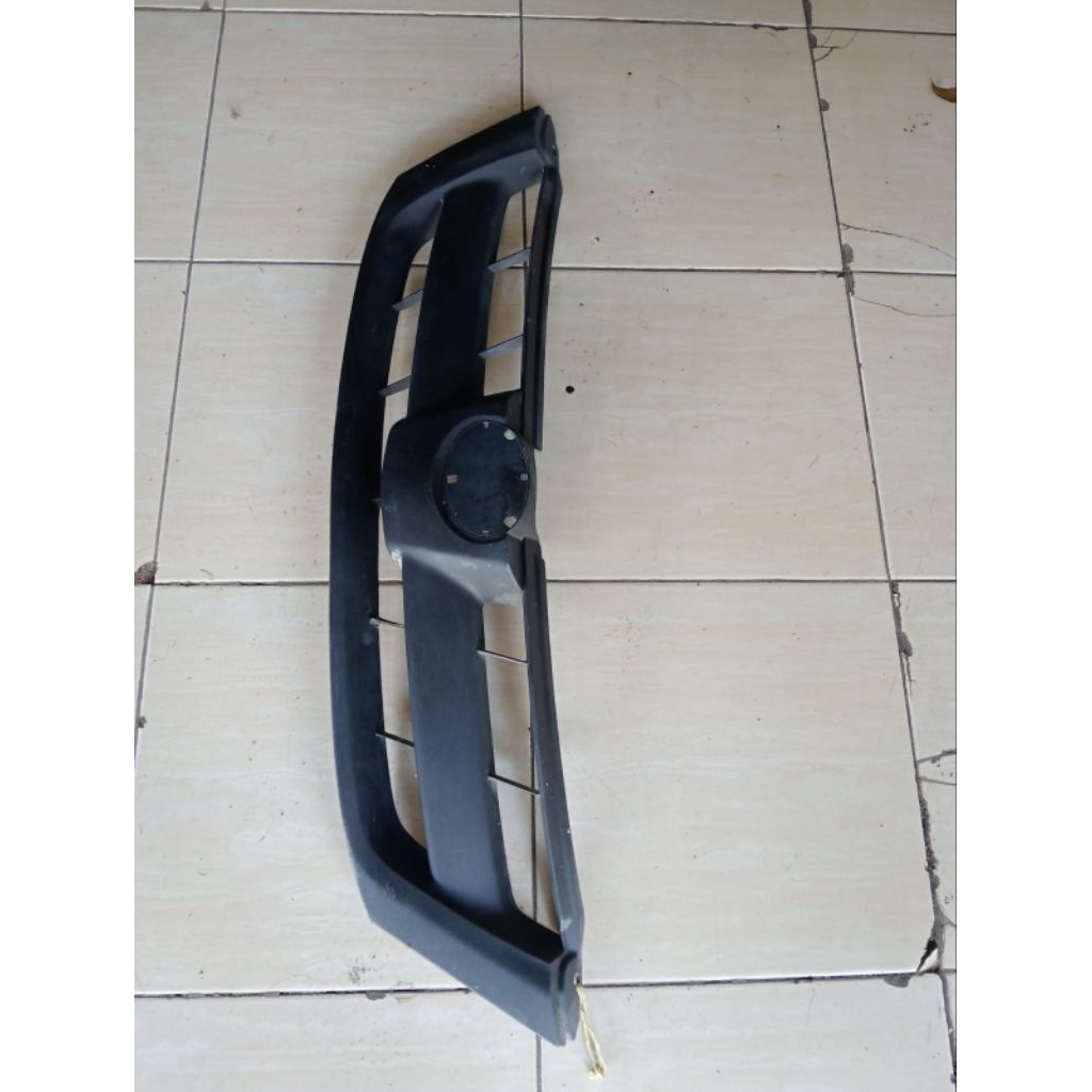 grill gril kijang Innova lama th 2004-2007