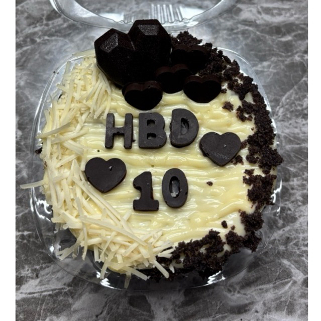 bolu ulang tahun ketan hitam (toping coklat keju)