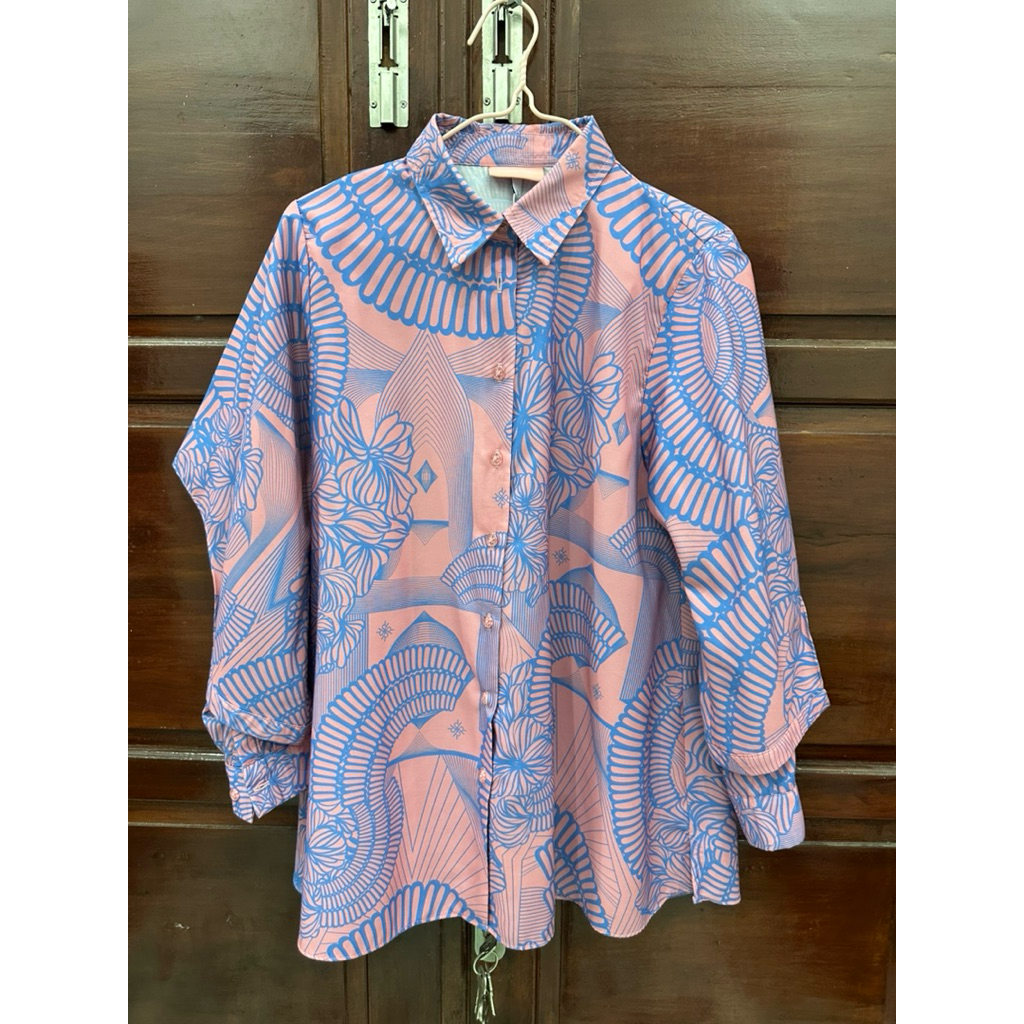 Ria Miranda Top Preloved