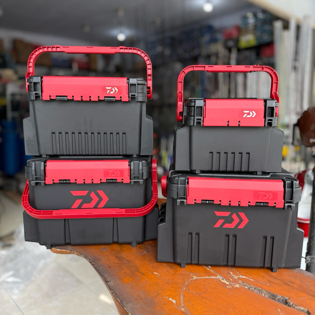 TACKLE BOX DAIWA TB3000 TB4000 TB5000 TB7000