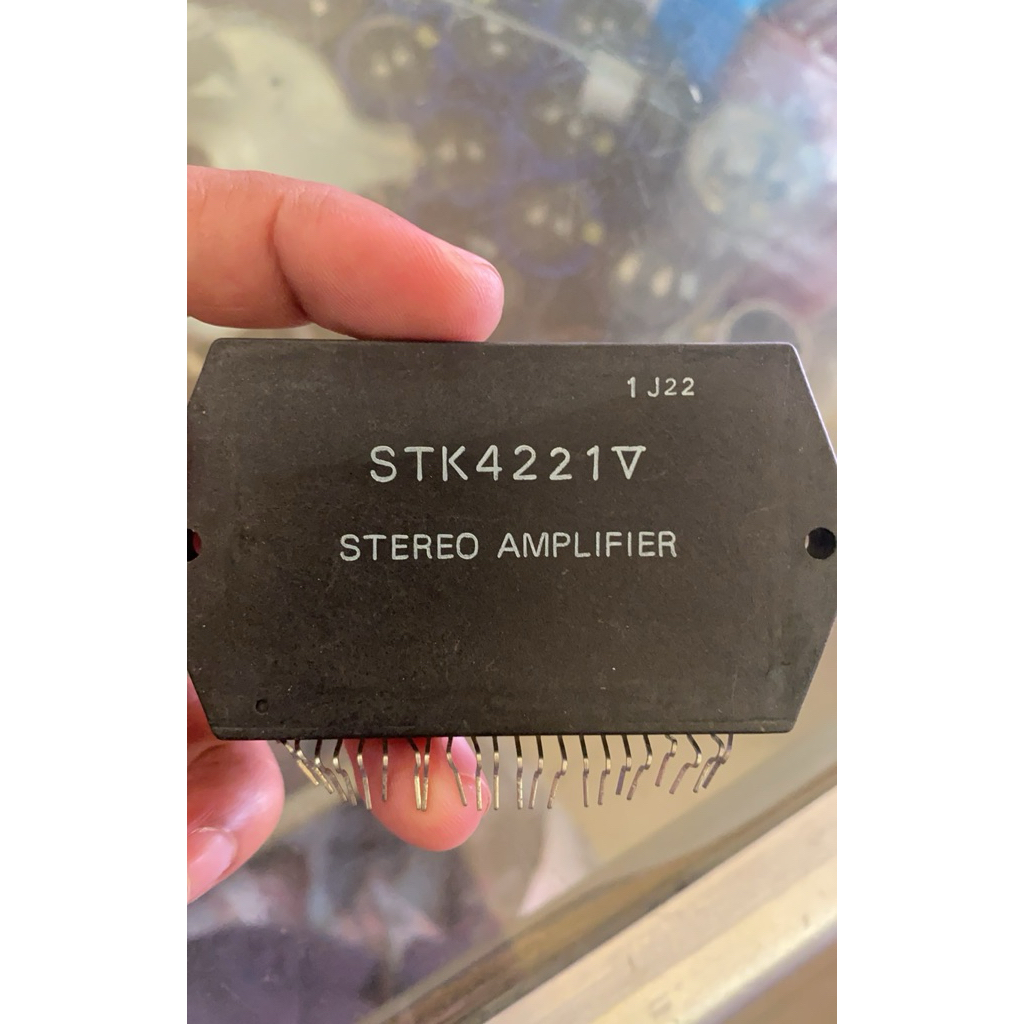 STK4221 - Stereo Amplifier