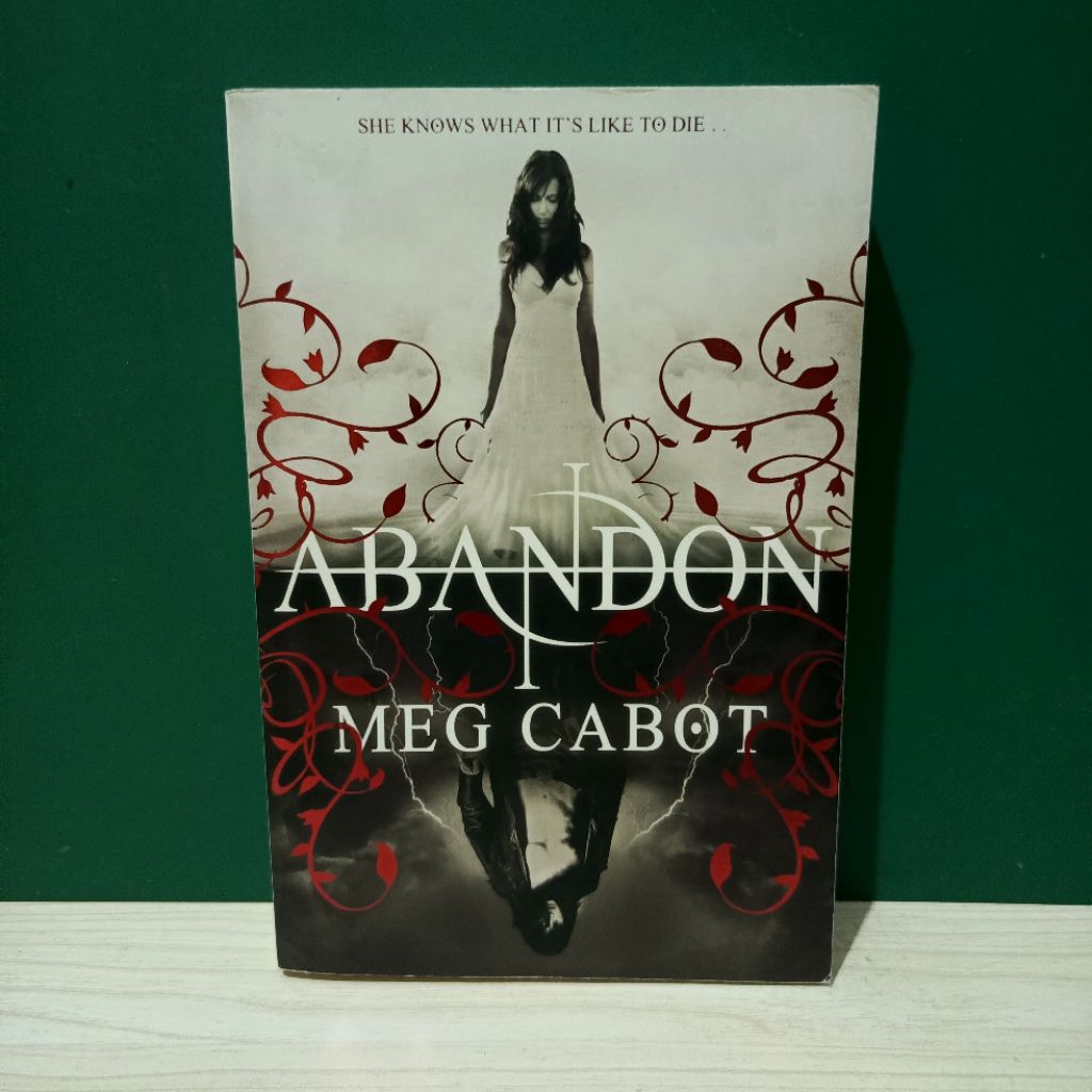 Abandon Novel by Meg Cabot