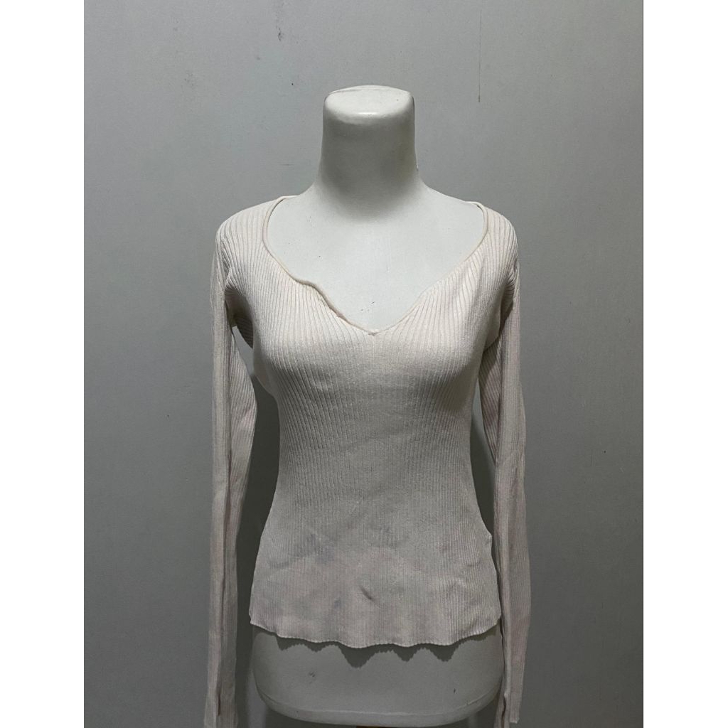 Preloved Baju Atasan Wanita Turtleneck Lengan Panjang Turtleneck Knit Import Korean Style