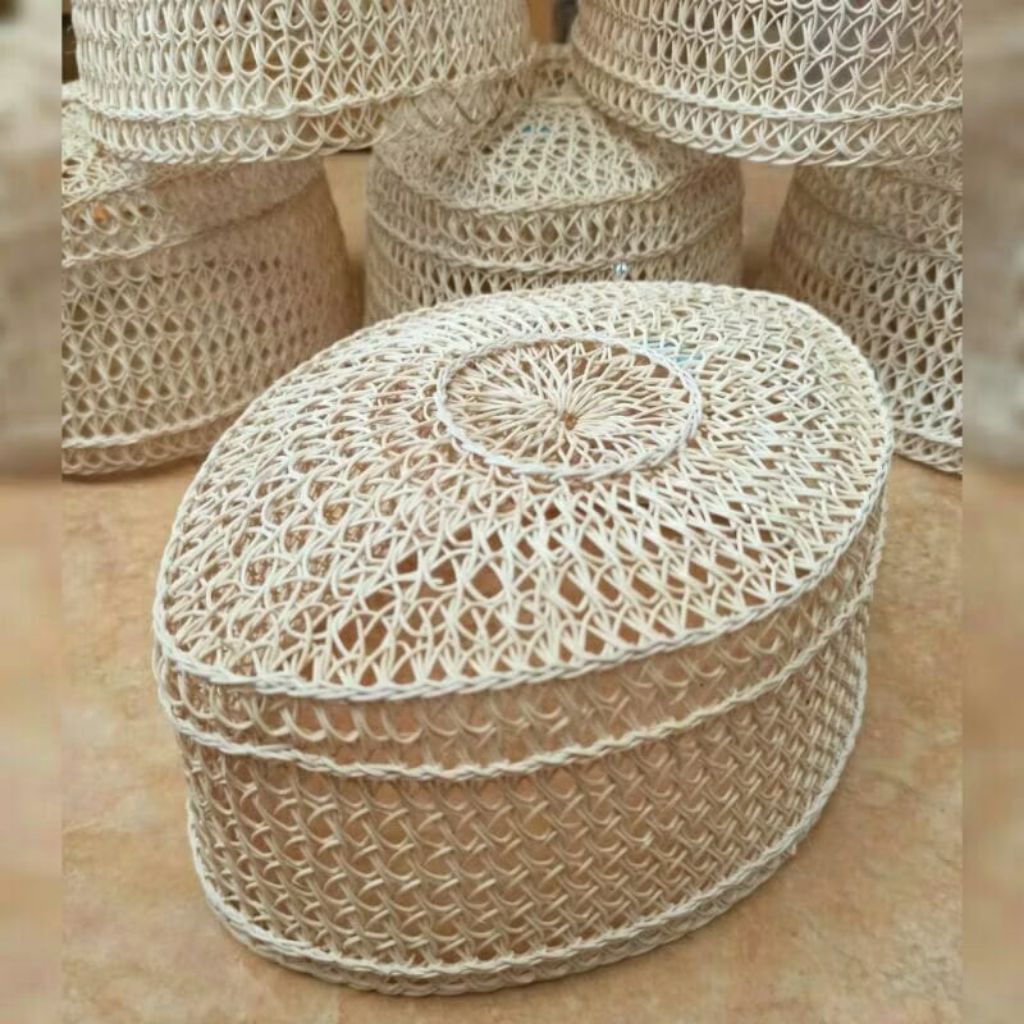 peci/kopyah rotan putih