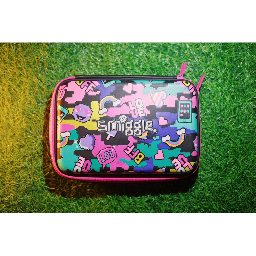 pencil case SMIGGLE ORI
