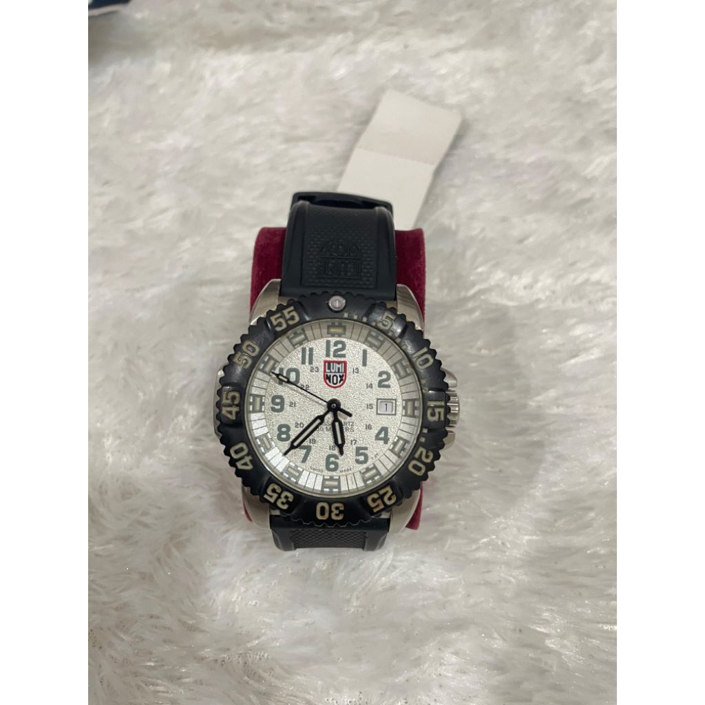 jam tangan pria original second luminox