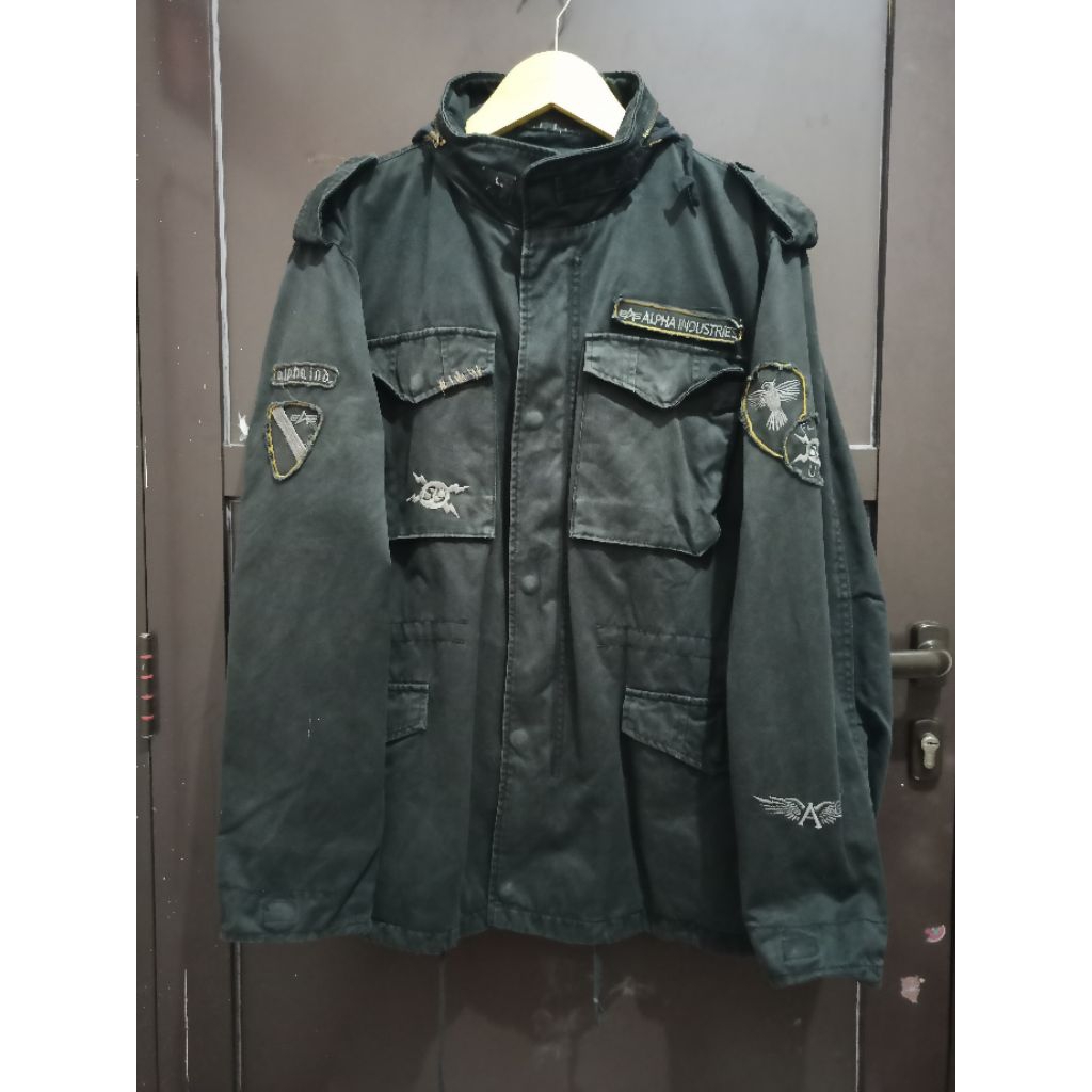 JAKET PARKA MODEL TACTIKAL M65 WARNA HITAM MEREK ALPHA IND SIZE XL