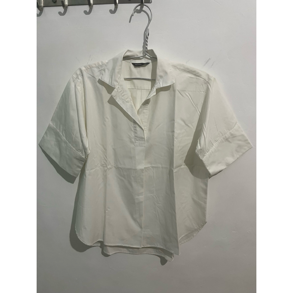 kemeja putih st. yves big size preloved