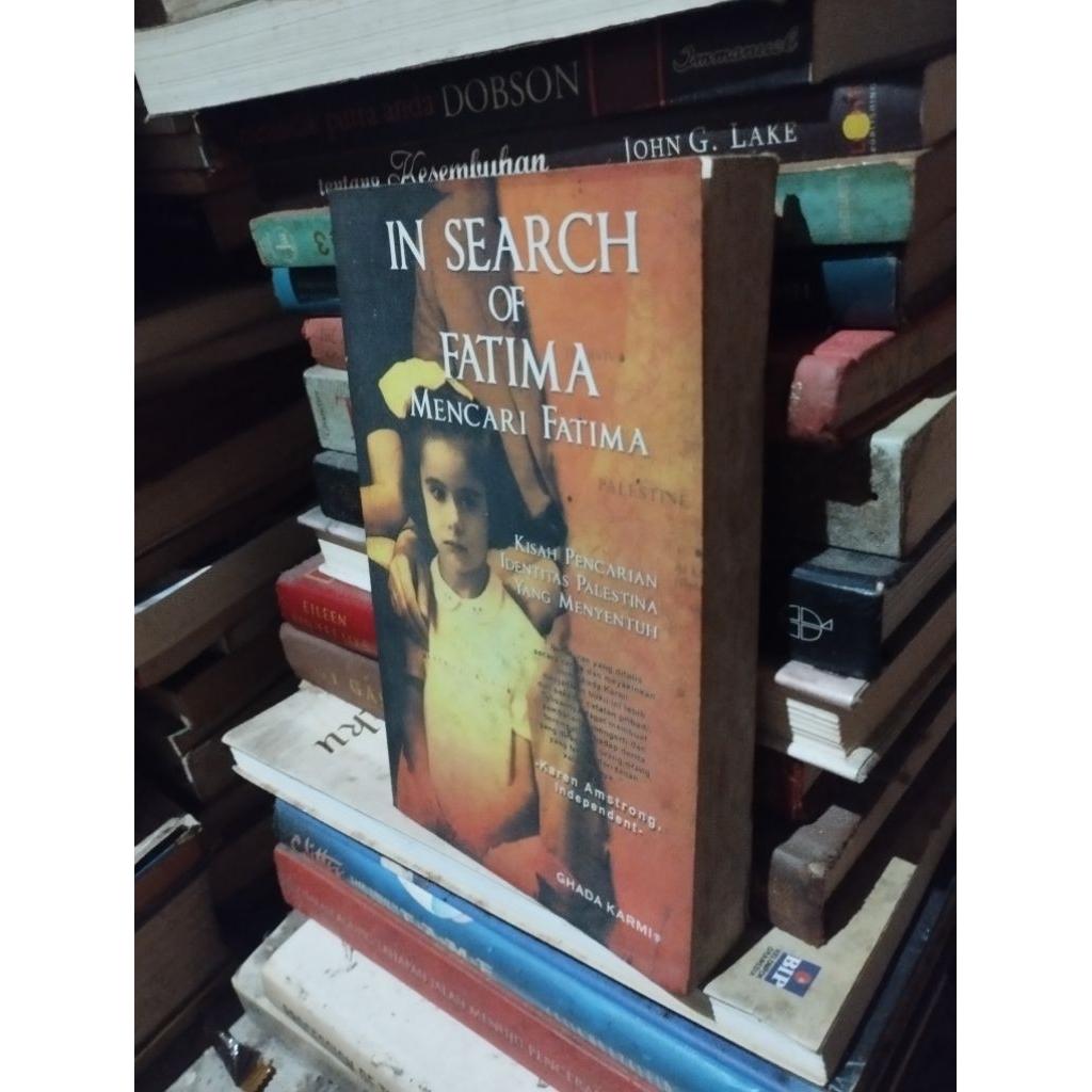 in search of fatima mencari  fatima kisah pencarian identitas palestina yang menyentuh chada karim