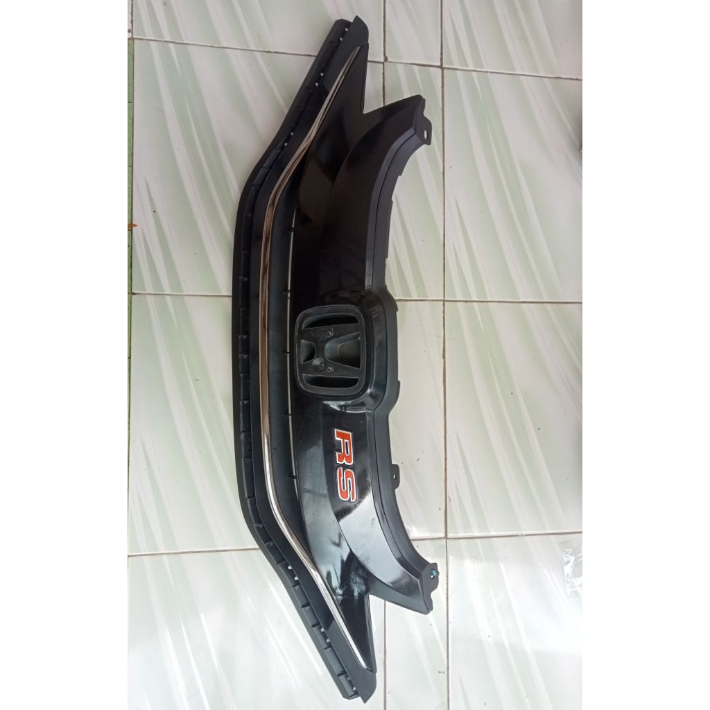 Grill gril lambang depan honda jazz rs gk5 original