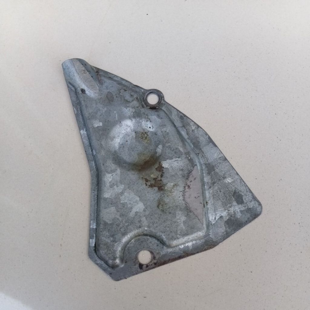TUTUP POMPA OLI A100 A 100 COVER POMPA OLI SUZUKI A100