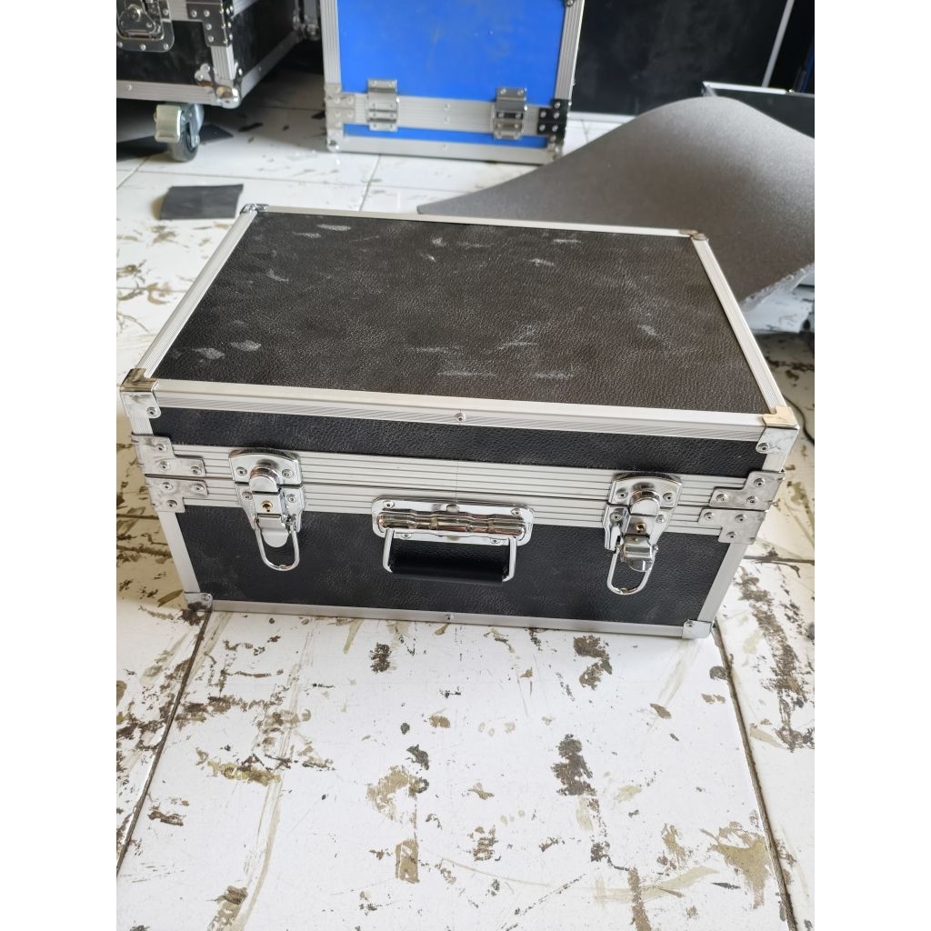 hardcase tv 24inch leptop aipet ps dll