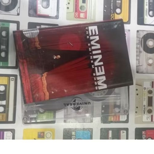 kaset pita eminem album show
