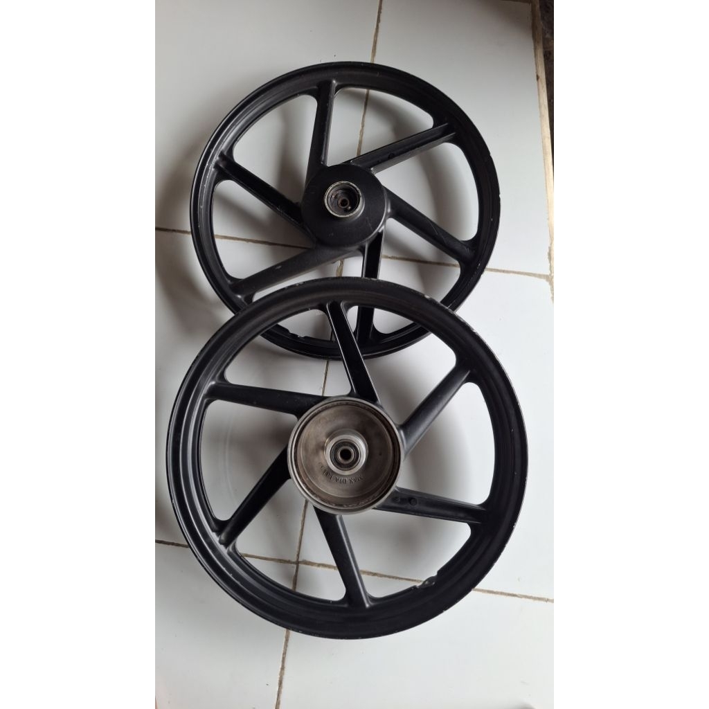Velg Pelek Pelk Depan Belakang Megapro Primuss/New Ring 18 Originall Siap Pakai