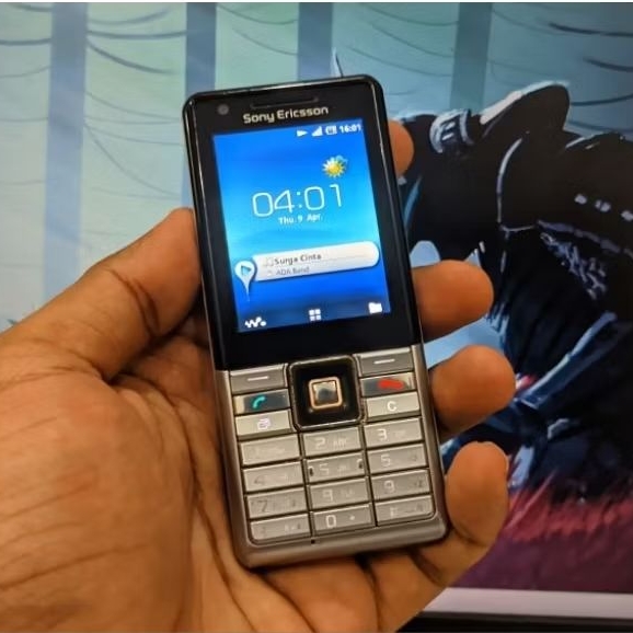 Sony Ericsson J105i Naite