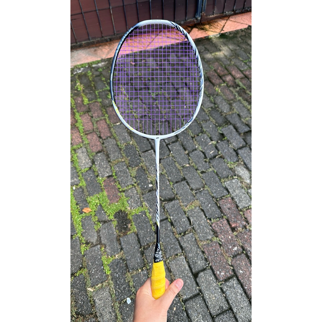 Dijual Raket Second Yonex Astrox 99 Pro White Tiger - 4u