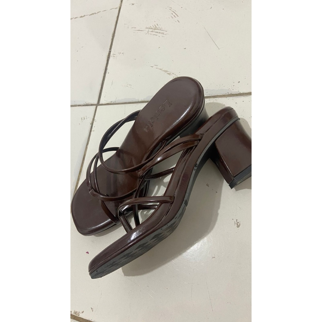 Sandal Heels Wanita Leticia Coffee 5cm Minimalis Strap Transparan Size 37