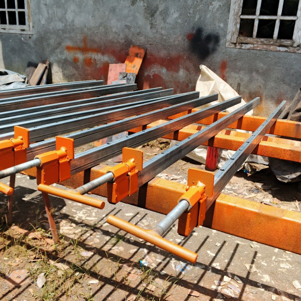 Klem kayu 4x2/Press kayu/penjepit papan/peralatan pertukangan
