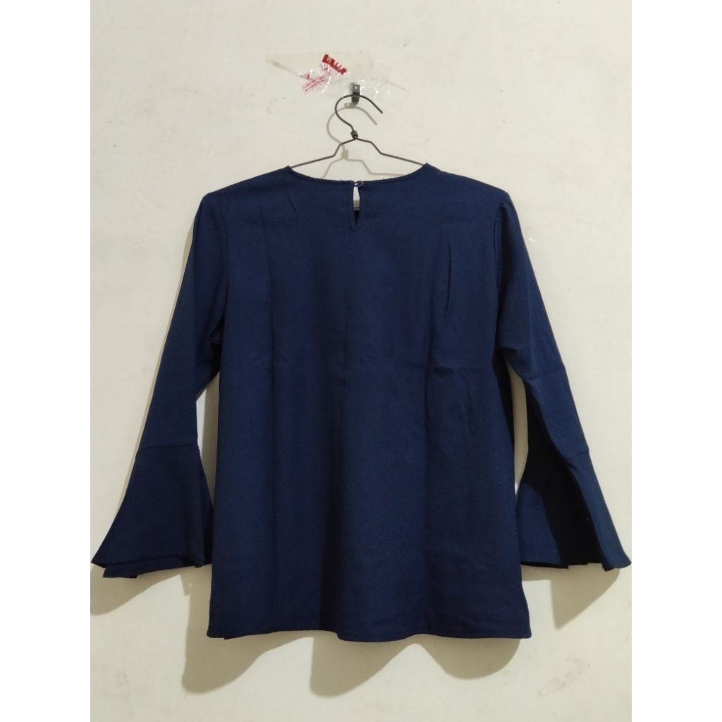 Blouse Connexion Wanita Preloved