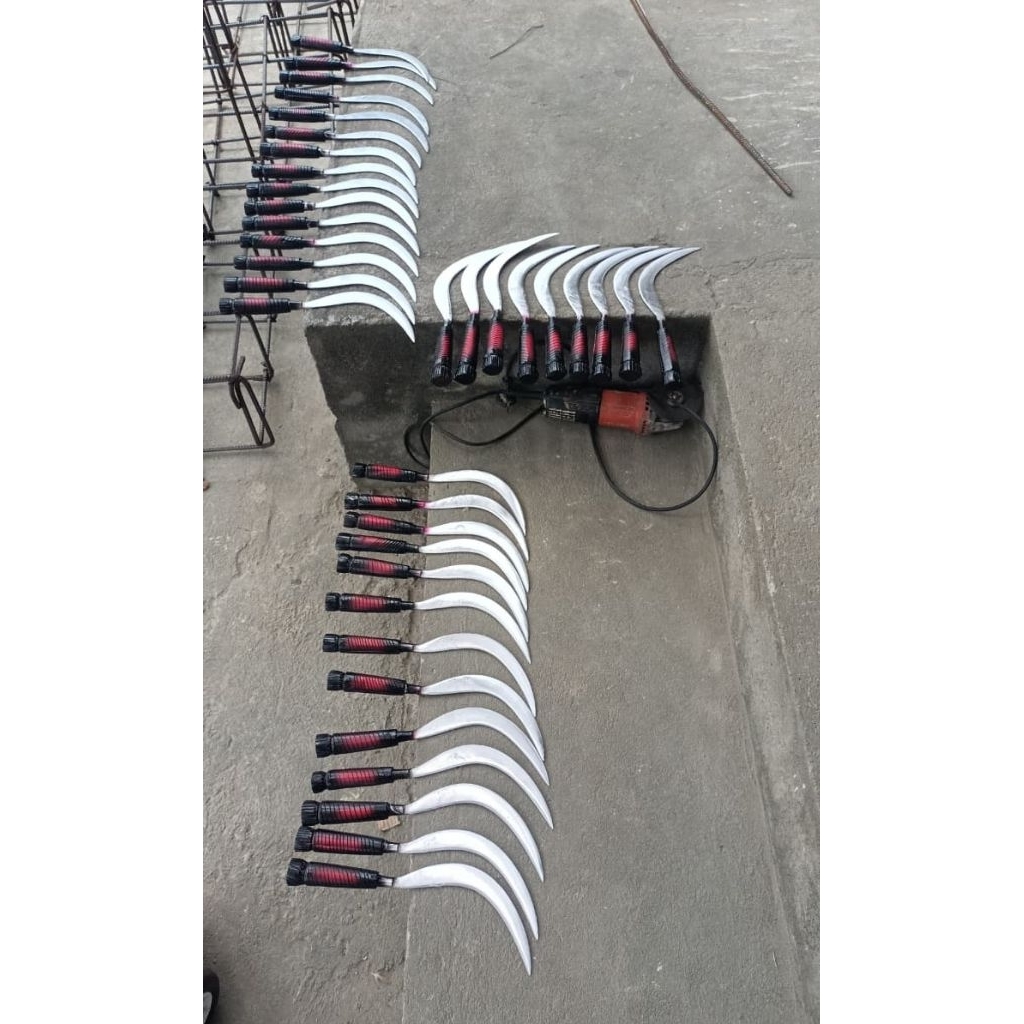 Arit Madura UK 35cm lengkap dengan sarung kulitnya