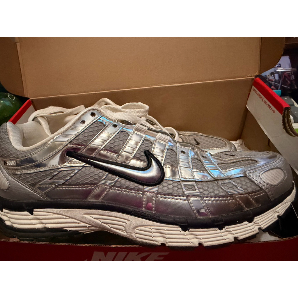 Sepatu Nike P6000 Metalic Siver